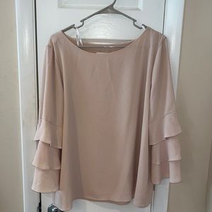 Gorgeous Calvin Klein Top! Size XL ☺️